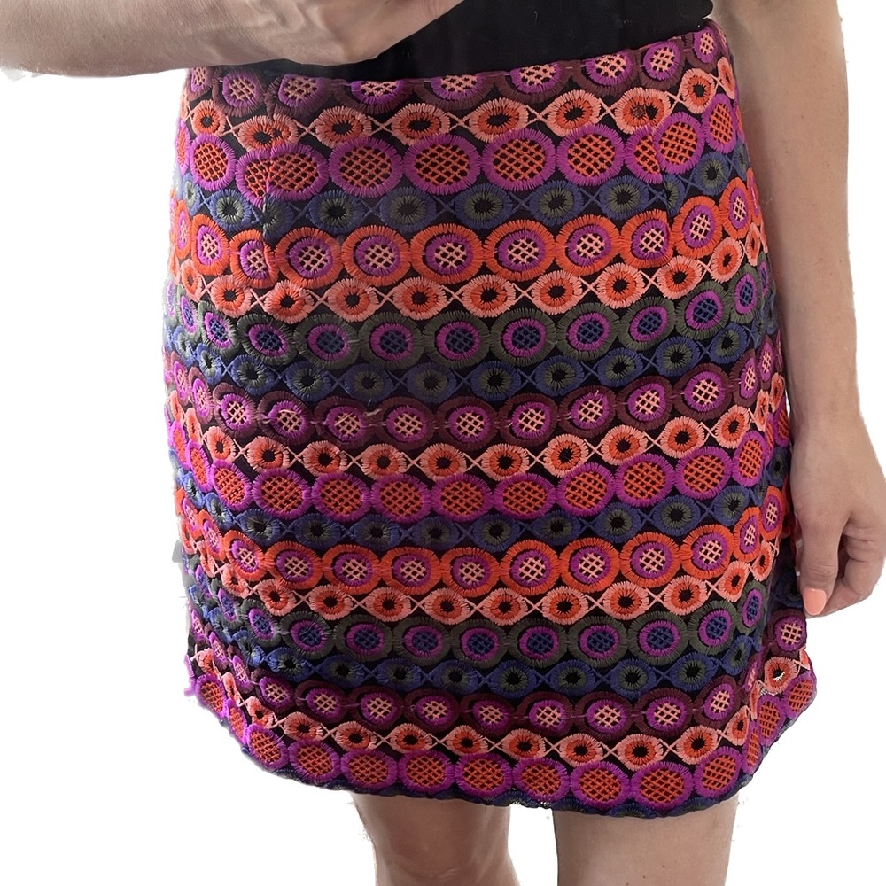 Maeve by Anthropologie Skirt. Woven overlay, Size 0.